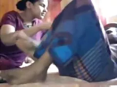 ડોમિના સ્ટ્રેપોન ગર્દભ fucks અને jerks કાળા ટોટી ગુજરાતી બીપી વીડીયો
