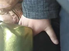 Busty બીપી વીડીયો ડાઉનલોડ schoolgirl એક મોટા ટોટી sucks અને તેના pussy rammed નહીં